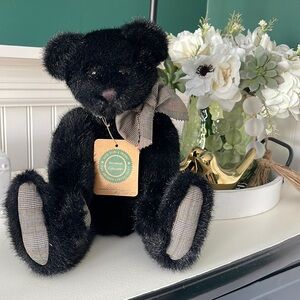 Boyd’s Bears Ursa black bear plush teddy bear
